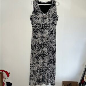 Tribal sleeveless maxi animal print mesh dress Lined to above knee.  Size L